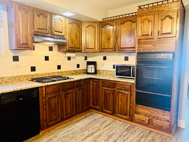 1827 Gunderson Avenue TWO, Berwyn, IL 60402