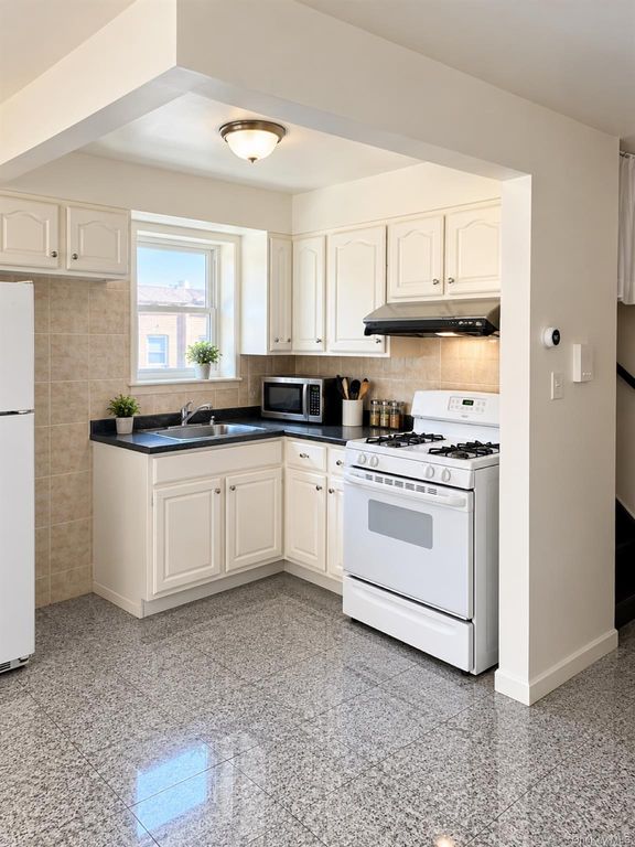 4177 SUMMIT, Flushing, NY 11355 — photo 4