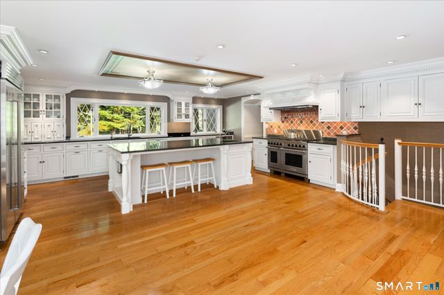 214 Good Hill Road, Weston, CT 06883