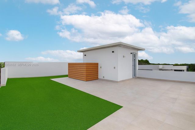 1105 SW 22nd Ter, Miami, FL 33129