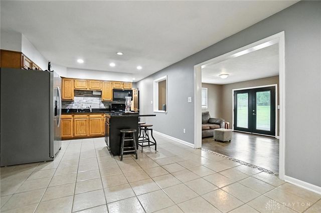 3746 Sterling Drive, Franklin, OH 45005