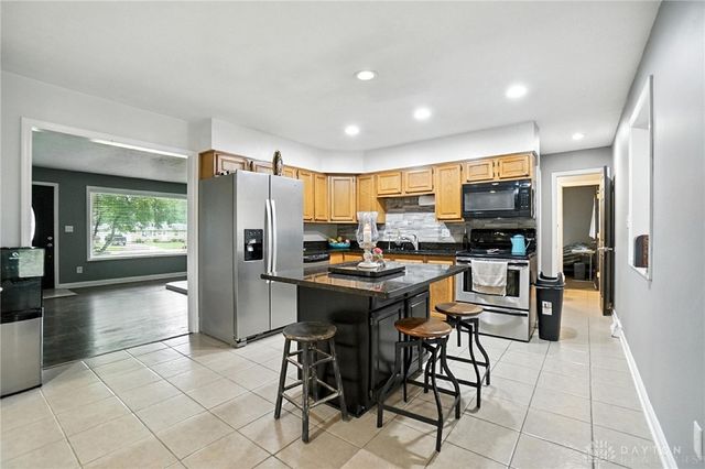 3746 Sterling Drive, Franklin, OH 45005