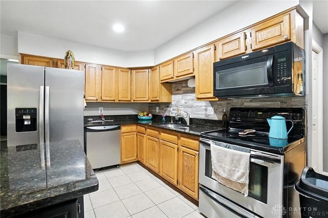3746 Sterling Drive, Franklin, OH 45005