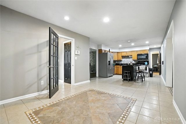 3746 Sterling Drive, Franklin, OH 45005