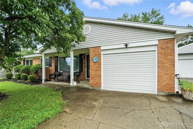 3746 Sterling Drive, Franklin, OH 45005