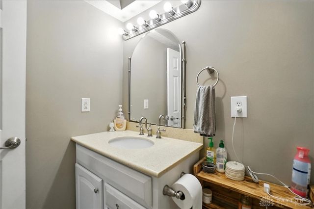 3746 Sterling Drive, Franklin, OH 45005