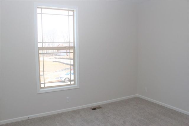 1640 Shadow Drive, Leavenworth, KS 66048