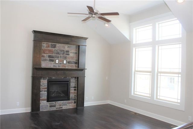 1640 Shadow Drive, Leavenworth, KS 66048