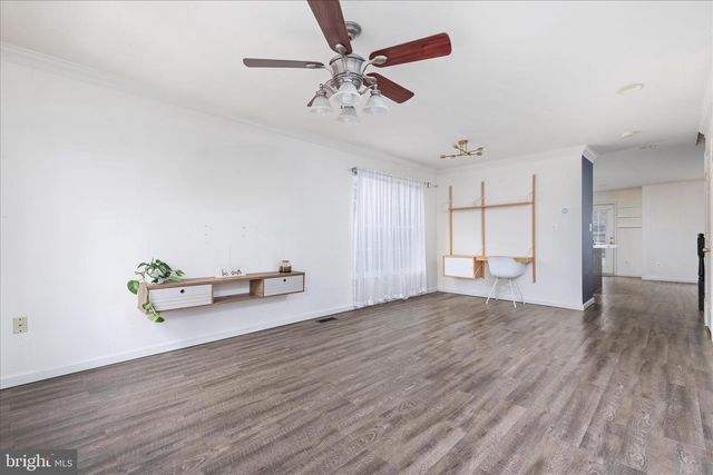 1301 PENDLETON LN, Strasburg, VA 22657