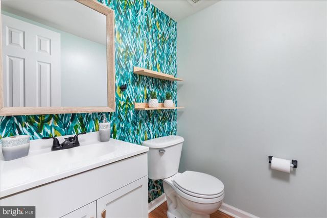 1301 PENDLETON LN, Strasburg, VA 22657