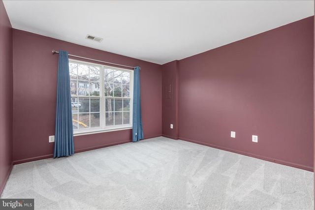 1301 PENDLETON LN, Strasburg, VA 22657