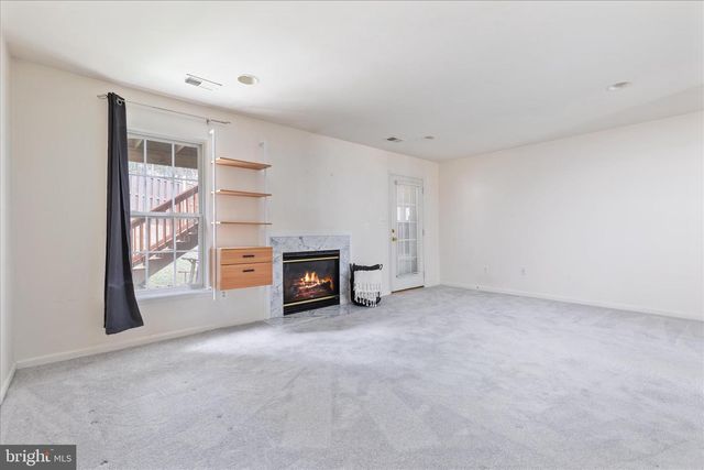 1301 PENDLETON LN, Strasburg, VA 22657