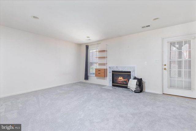 1301 PENDLETON LN, Strasburg, VA 22657