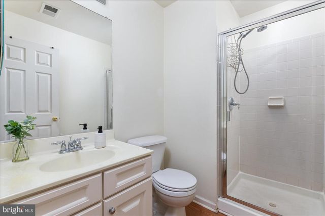 1301 PENDLETON LN, Strasburg, VA 22657