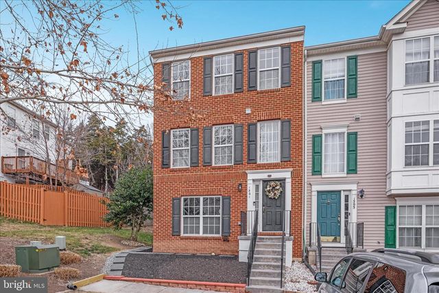 1301 PENDLETON LN, Strasburg, VA 22657