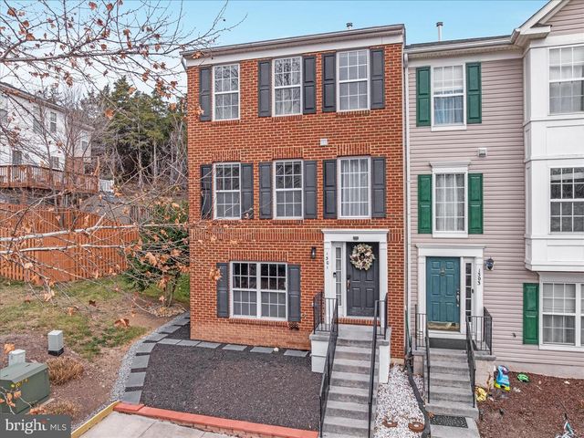 1301 PENDLETON LN, Strasburg, VA 22657