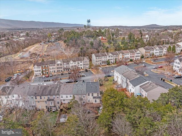 1301 PENDLETON LN, Strasburg, VA 22657