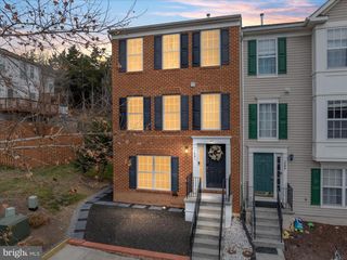 1301 PENDLETON LN, Strasburg, VA 22657