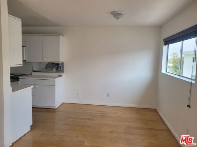 960 Larrabee Street 310, West Hollywood, CA 90069