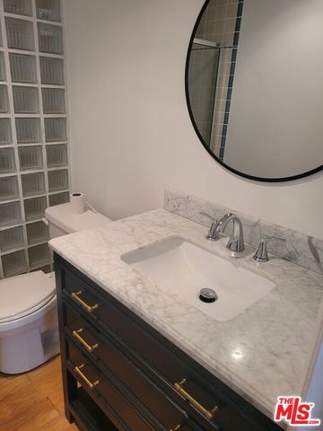 960 Larrabee Street 310, West Hollywood, CA 90069