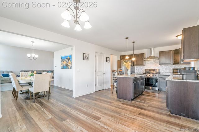 6811 Chandler Drive, Van Buren Charter Township, MI 48111