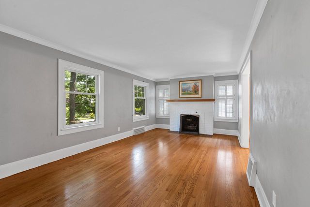4229 N Woodburn STREET, Shorewood, WI 53211