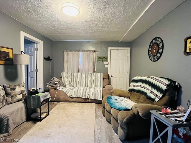 161 West Street, Geneva, OH 44041