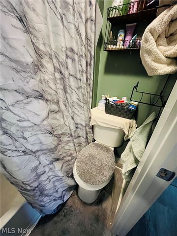 161 West Street, Geneva, OH 44041