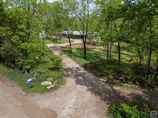 8720 SW 85th St, Auburn, KS 66402