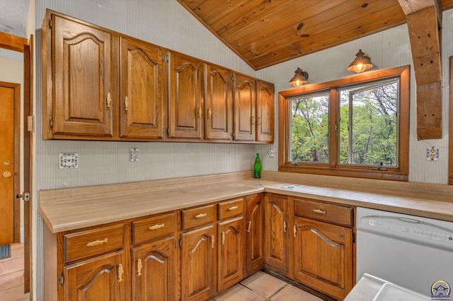 8720 SW 85th St, Auburn, KS 66402