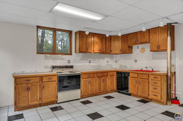 8720 SW 85th St, Auburn, KS 66402
