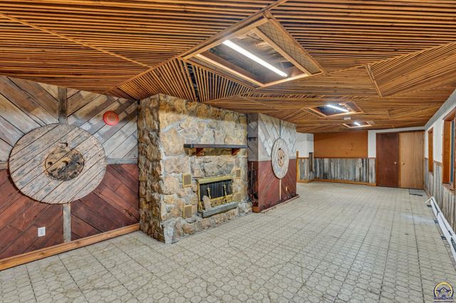 8720 SW 85th St, Auburn, KS 66402