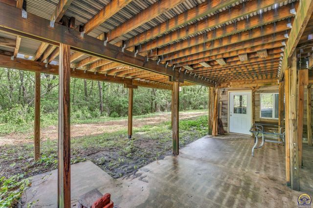 8720 SW 85th St, Auburn, KS 66402