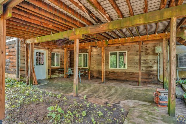 8720 SW 85th St, Auburn, KS 66402