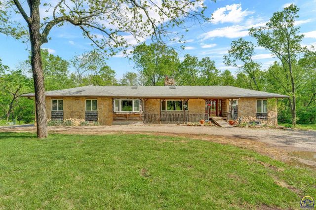 8720 SW 85th St, Auburn, KS 66402