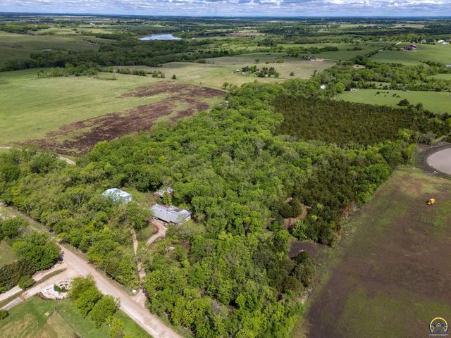 8720 SW 85th St, Auburn, KS 66402
