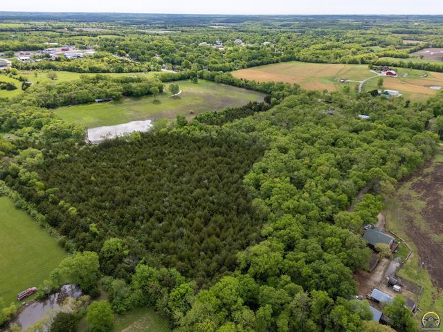 8720 SW 85th St, Auburn, KS 66402