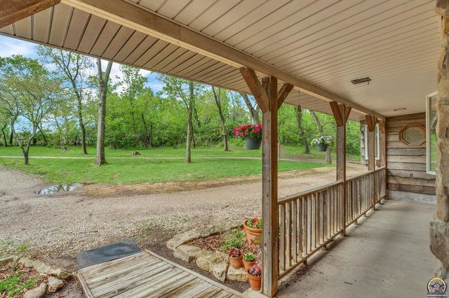 8720 SW 85th St, Auburn, KS 66402