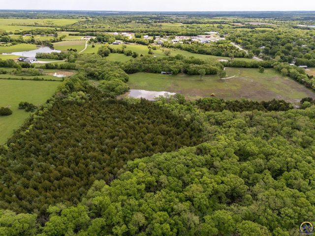 8720 SW 85th St, Auburn, KS 66402