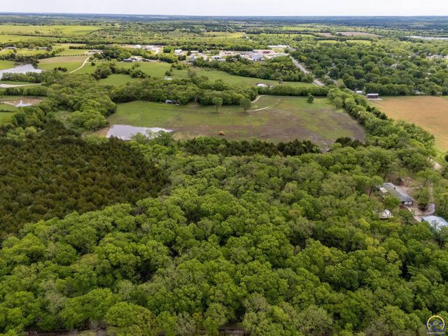 8720 SW 85th St, Auburn, KS 66402