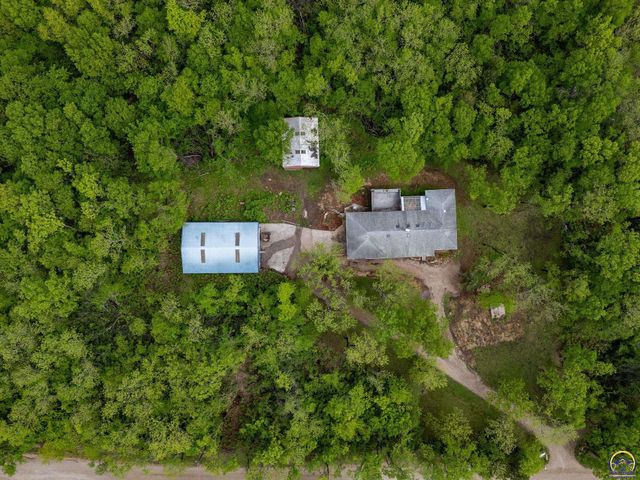 8720 SW 85th St, Auburn, KS 66402
