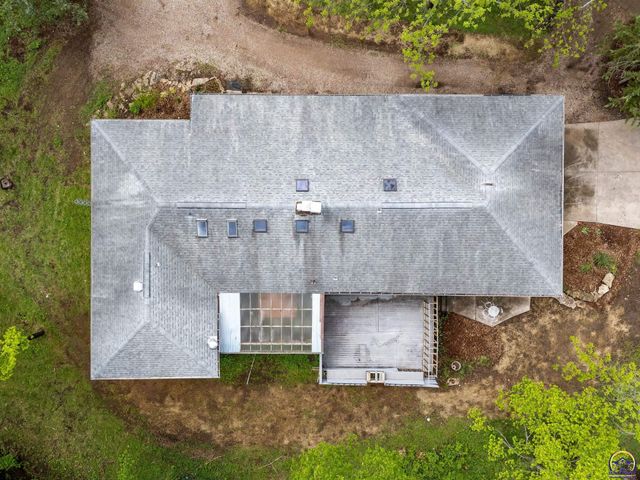 8720 SW 85th St, Auburn, KS 66402