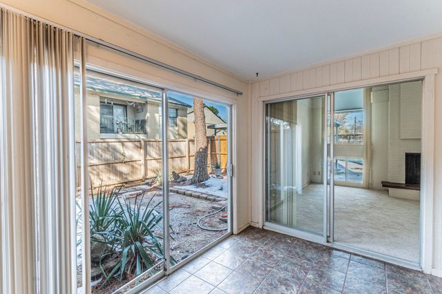 408 Hollyhill Lane, Denton, TX 76205