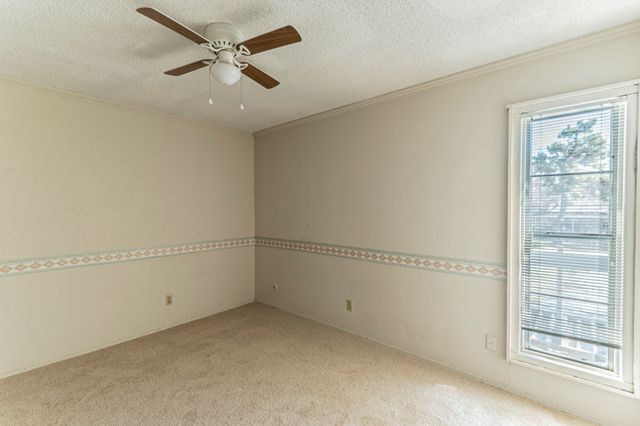 408 Hollyhill Lane, Denton, TX 76205