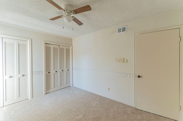 408 Hollyhill Lane, Denton, TX 76205