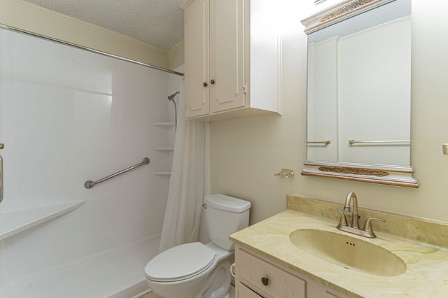 408 Hollyhill Lane, Denton, TX 76205