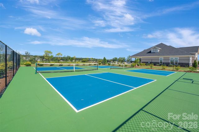 8886 Visgrove Drive, Sherrills Ford, NC 28673