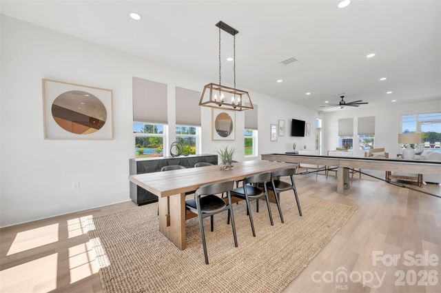 8886 Visgrove Drive, Sherrills Ford, NC 28673