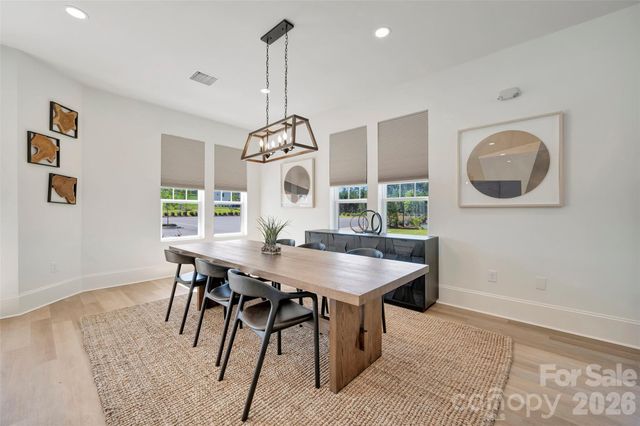 8886 Visgrove Drive, Sherrills Ford, NC 28673