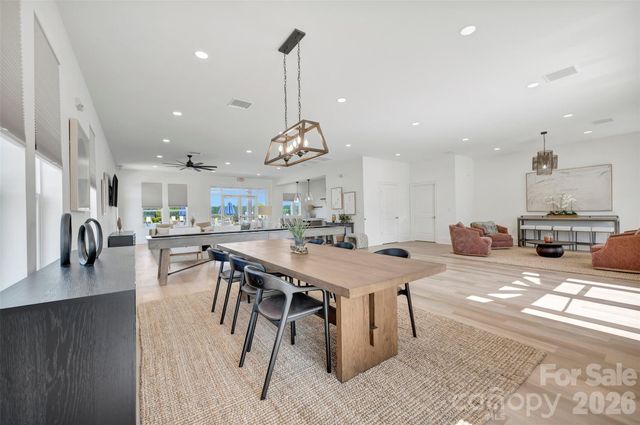 8886 Visgrove Drive, Sherrills Ford, NC 28673